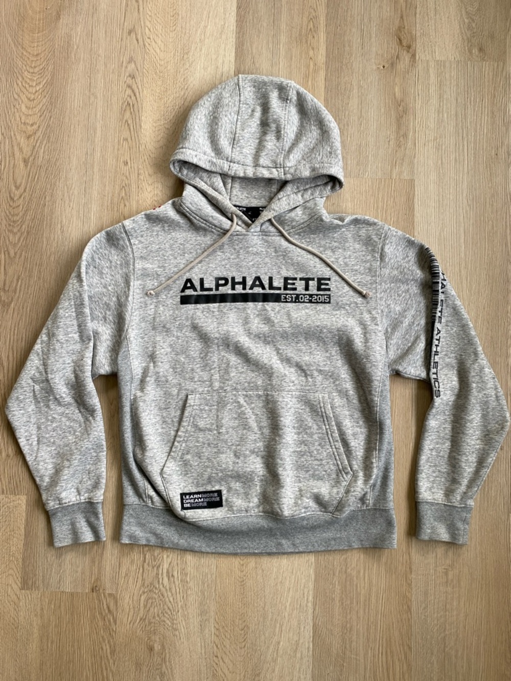 Alphalete Hoodie Medium Grey Logo Pullover Athleisure Gym Sweatshirt